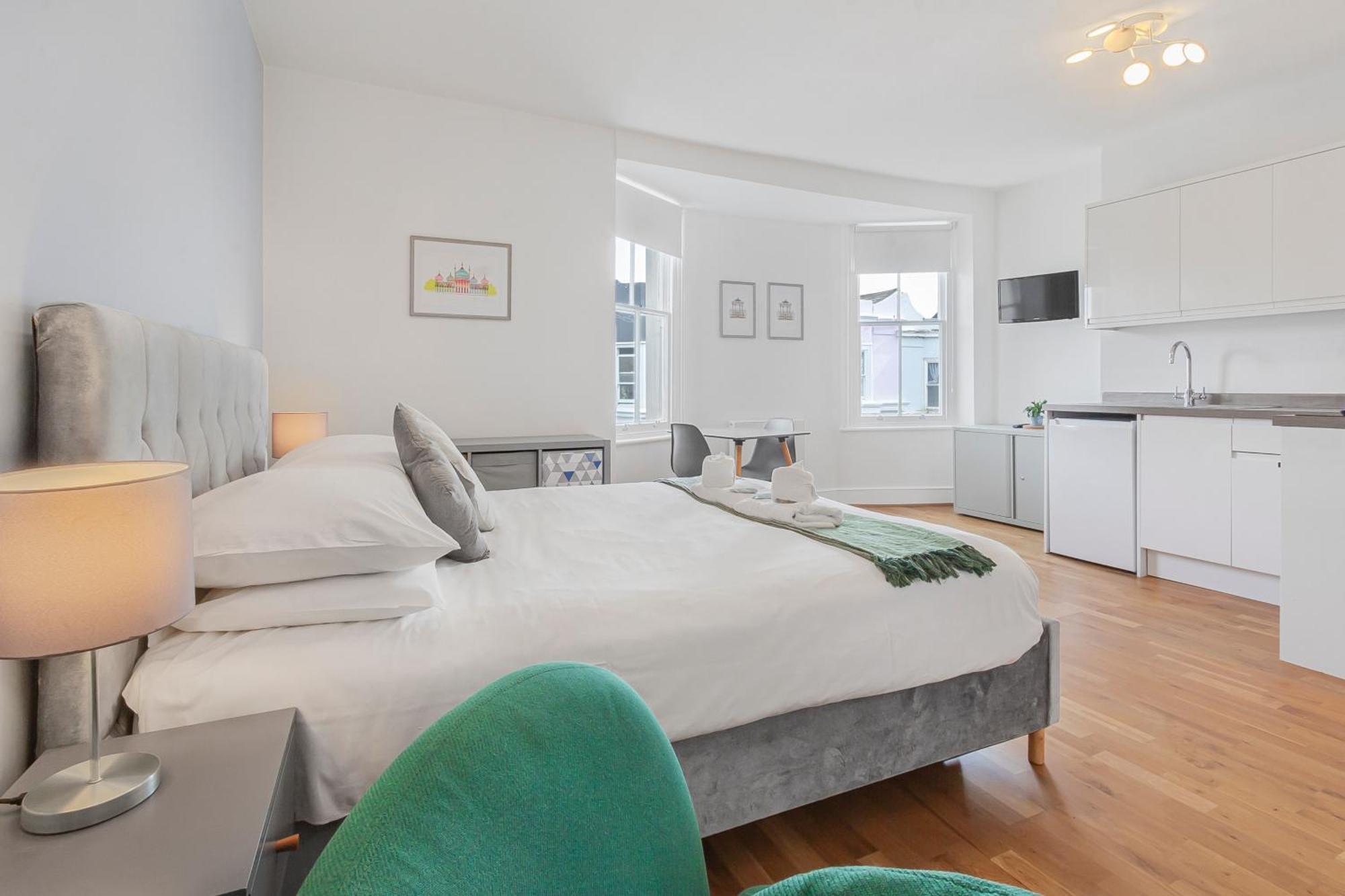 Cosy Studio Flat Moments From The Beach, Kemptown 브라이턴 외부 사진